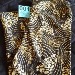 NWT Lularoe girls L/XL leggings